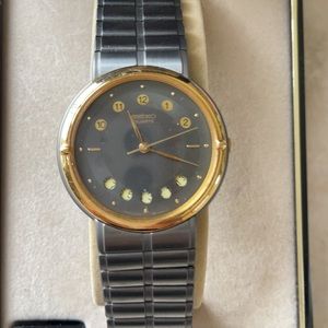 Vintage SEIKO Quartz Black Unisex Watch